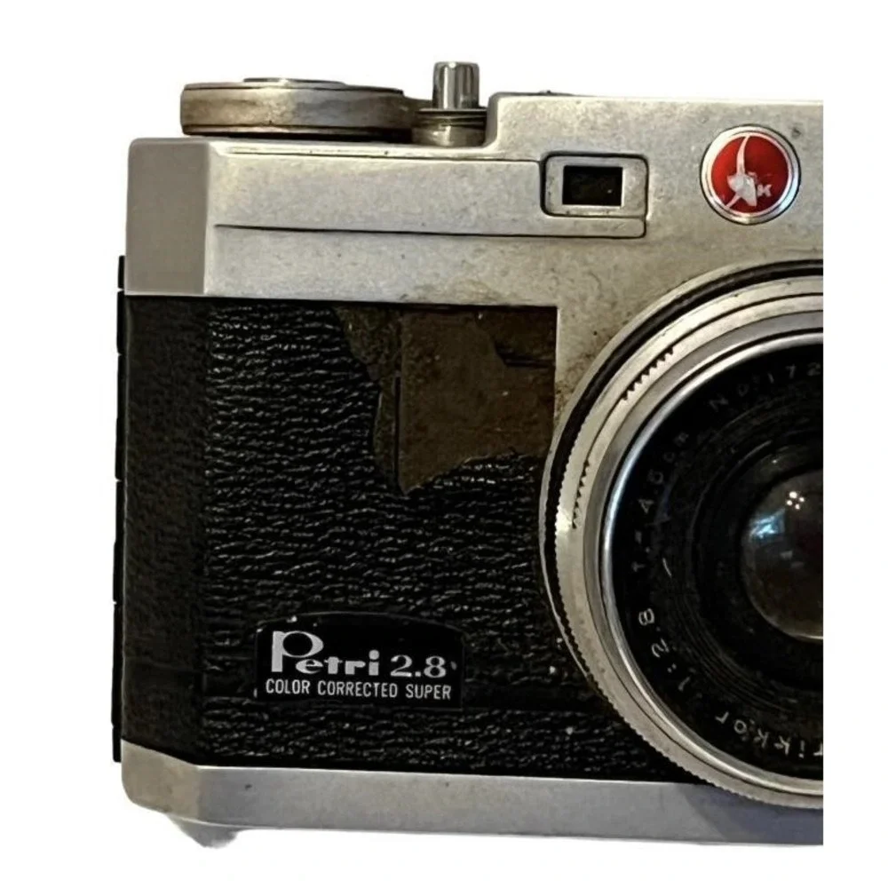 Petri 2.8 Color Corrected Super 35mm Film‎ Rangefinder film Camera- Parts Only